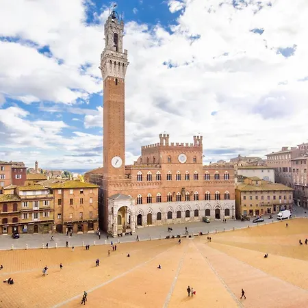 La Porta Del Palio 아파트 *
